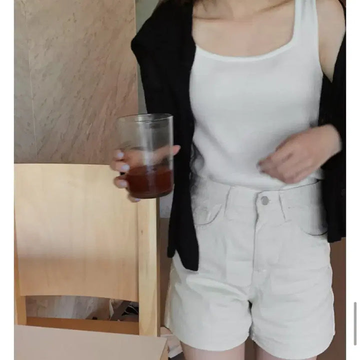 [BUNJANG] Slowand Square Knit Sleeveless - White / [슬로우앤드] 쫀쫀스퀘어 니트 슬리브리스 - 화이트