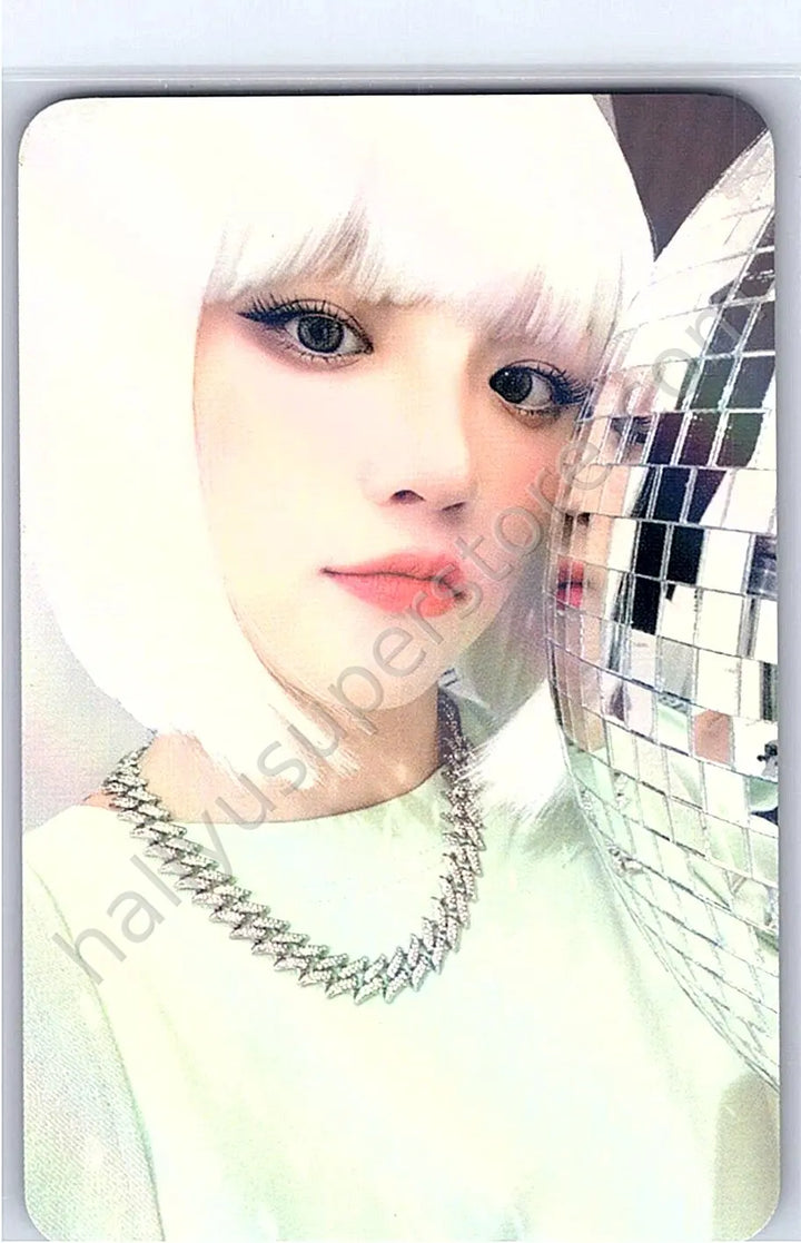 i-dle - Yuqi - 2 holographic (hologram) makestar poca album round 1 video call (fancall)