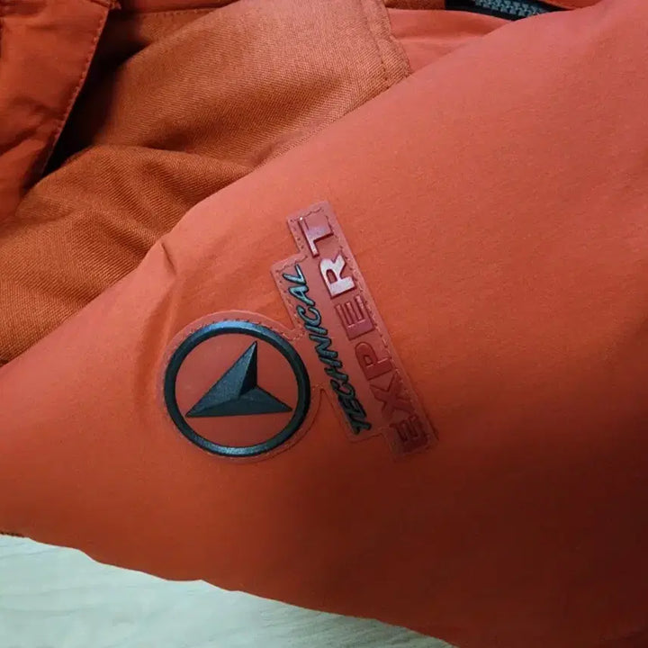 [BUNJANG] Kolon Antarctica Brick Down Jacket (Size 110) / 코오롱 대장패딩 안타티카 브릭색상 택사이즈 110 신품급