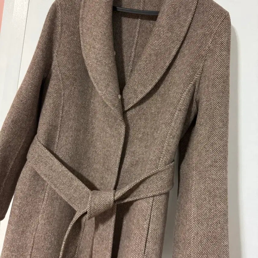 [BUNJANG] Brown Herringbone Belted Coat / 브라운 헤링본 벨티드 코트