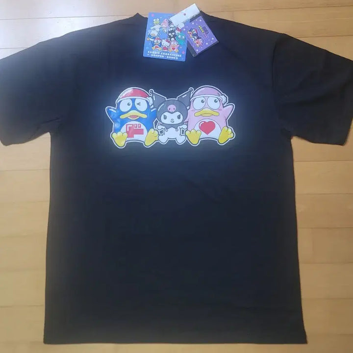 [BUNJANG] DonPeng x Kuromi Collaboration T-Shirt (Size L) / 돈펭 산리오 쿠로미 콜라보 반팔티셔츠 L