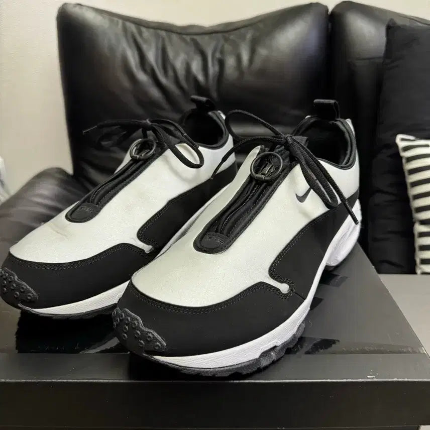 [BUNJANG] Nike x Comme des Garçons Air Max Thunder SP White Black Sneakers / 나이키X꼼데가르송 에어맥스 썬더 SP 화이트 블랙 (290)