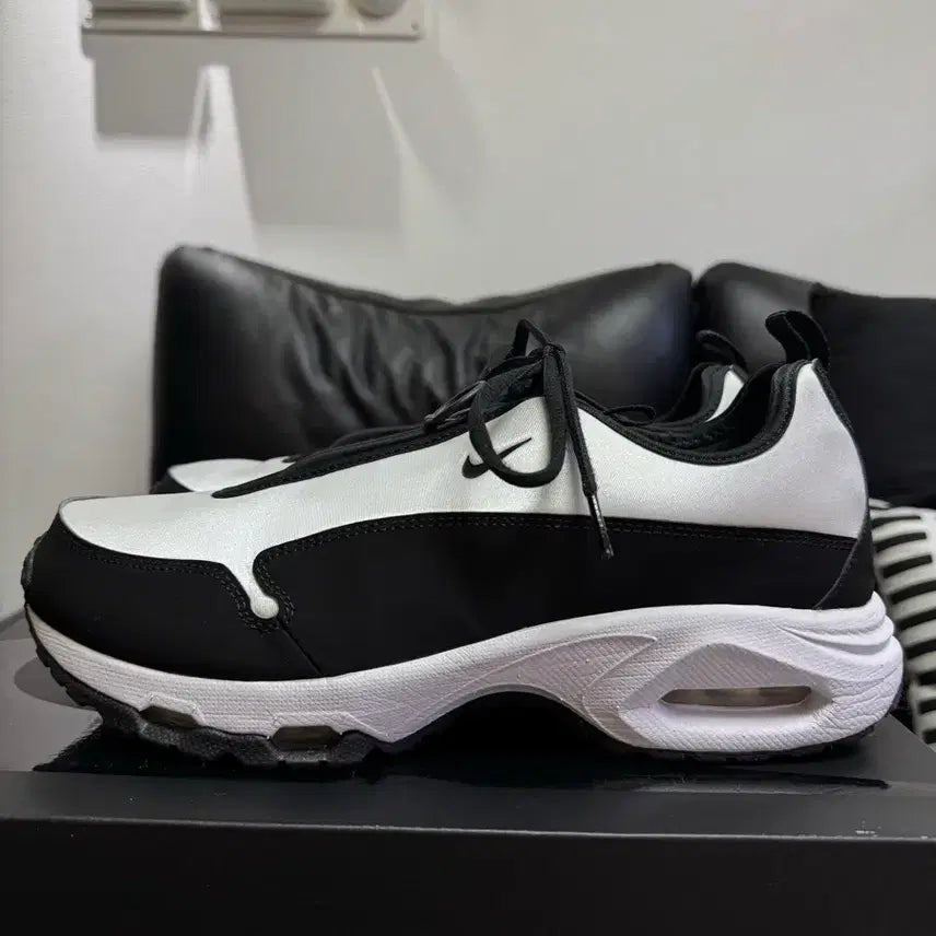 [BUNJANG] Nike x Comme des Garçons Air Max Thunder SP White Black Sneakers / 나이키X꼼데가르송 에어맥스 썬더 SP 화이트 블랙 (290)