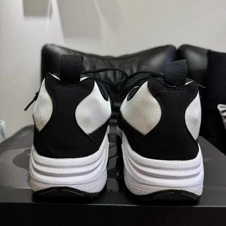 [BUNJANG] Nike x Comme des Garçons Air Max Thunder SP White Black Sneakers / 나이키X꼼데가르송 에어맥스 썬더 SP 화이트 블랙 (290)