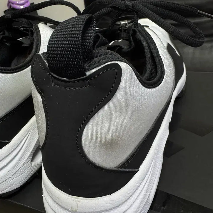 [BUNJANG] Nike x Comme des Garçons Air Max Thunder SP White Black Sneakers / 나이키X꼼데가르송 에어맥스 썬더 SP 화이트 블랙 (290)