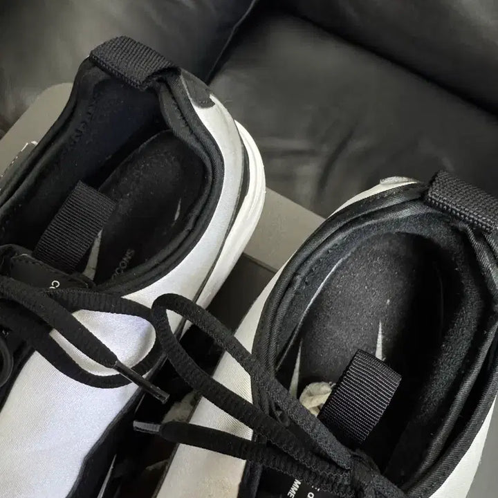 [BUNJANG] Nike x Comme des Garçons Air Max Thunder SP White Black Sneakers / 나이키X꼼데가르송 에어맥스 썬더 SP 화이트 블랙 (290)
