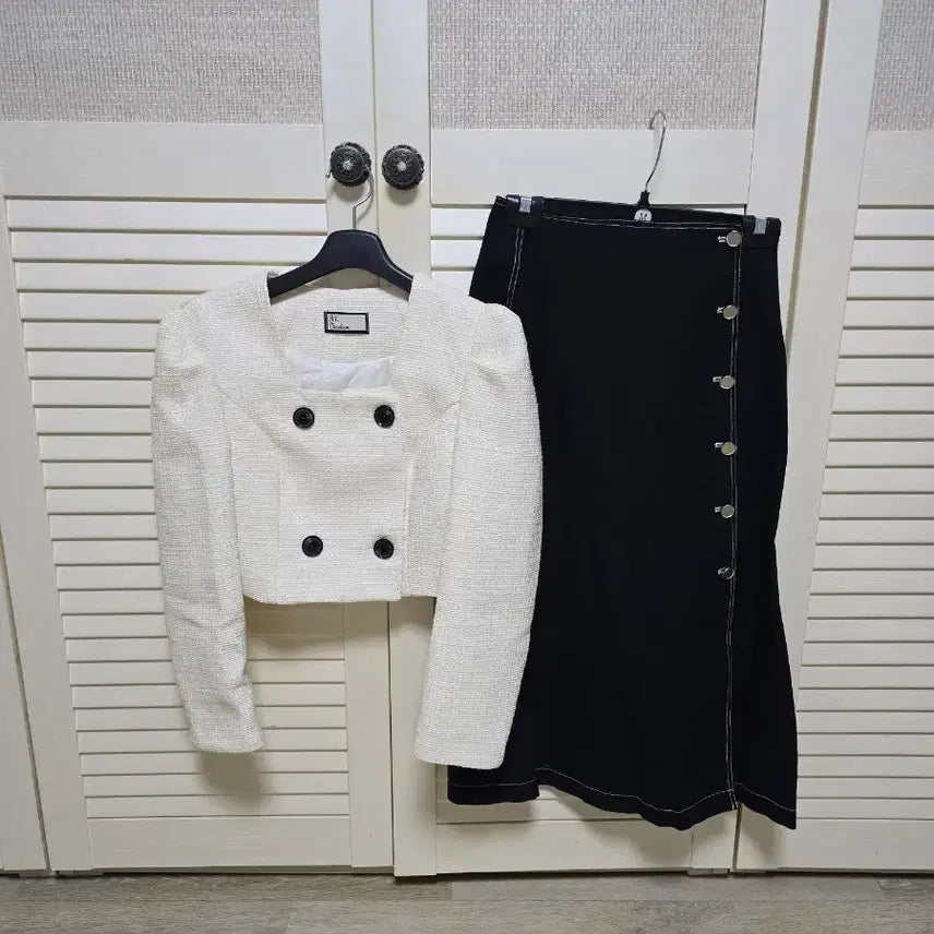 [BUNJANG] Puff Sleeve Jacket and Black Skirt Set / 퍼프소매 자켓과 블랙 스커트 세트