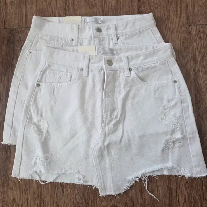[SOLD OUT] 새상품) 화이트 치마 2벌  5,000원
