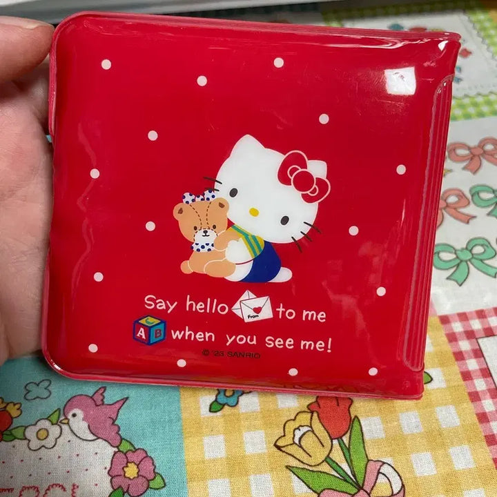 [BUNJANG] Sanrio Hello Kitty Enamel PVC Wallet / 산리오 헬로키티 에나멜 PVC 비닐 반지갑