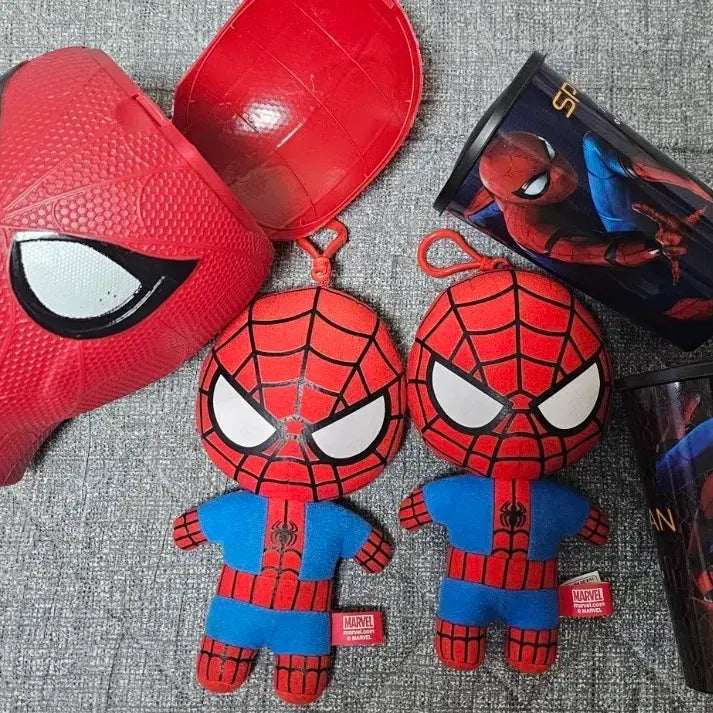 [BUNJANG] Marvel Spider-Man Merchandise Bundle / 마블 스파이더맨 굿즈 (팝콘통/인형/컵)