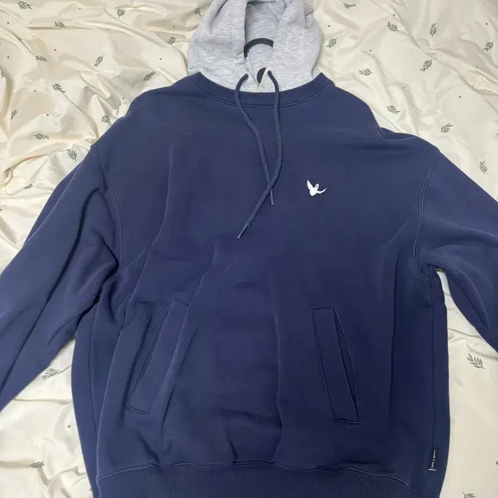 [BUNJANG] What it isnt Navy Hoodie / What it isnt 남색 후드티