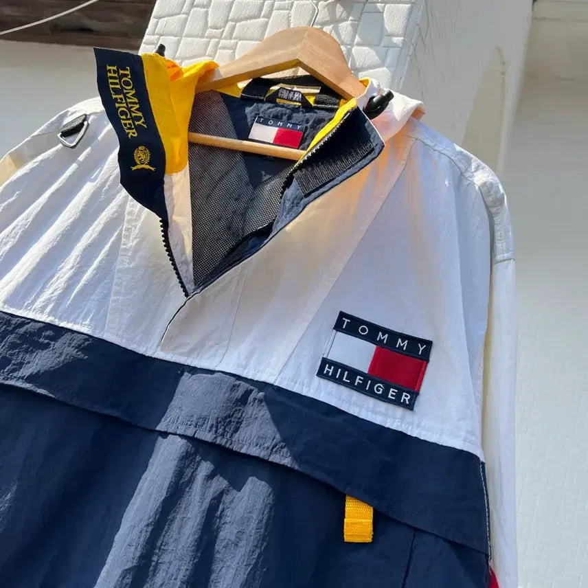 [BUNJANG] Tommy Hilfiger Sailing Gear Windbreaker / 90s 올드스쿨 타미힐피거 세일링기어 윈드자켓