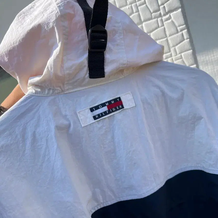 [BUNJANG] Tommy Hilfiger Sailing Gear Windbreaker / 90s 올드스쿨 타미힐피거 세일링기어 윈드자켓