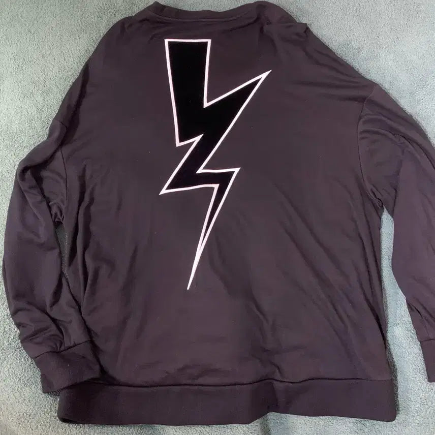 [BUNJANG] Neil Barrett Neoprene Lightning Bolt Sweatshirt / 닐바렛 네오플랜 번개 PBJS200C E511C