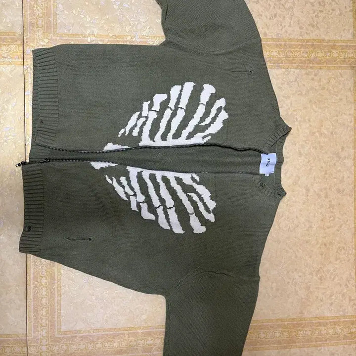 [BUNJANG] XTONZ Heart Bone Skeleton Knit Zip-up / XTONZ 하트 본 스켈레톤 니트 집업