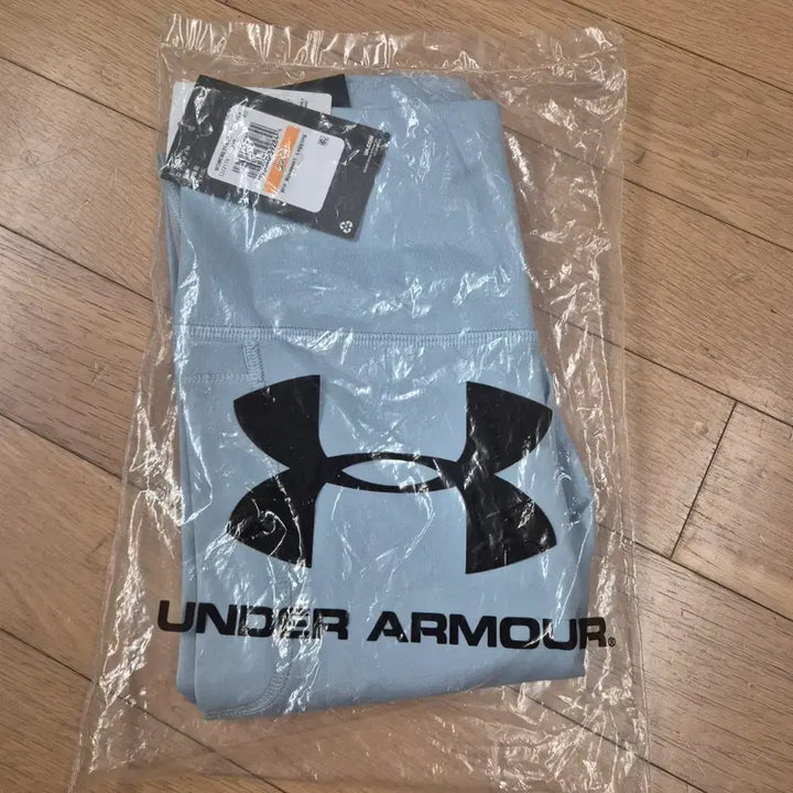 [BUNJANG] Under Armour Leggings (Sky Blue) / [새상품]언더아머 레깅스(정가79,000원)