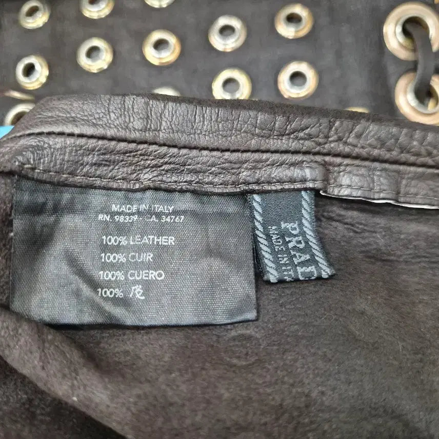 [BUNJANG] PRADA Leather Skirt with Gold Detailing / PRADA 프라다 정품 블랙라벨 레더 스커트 금장 펀칭 디테일