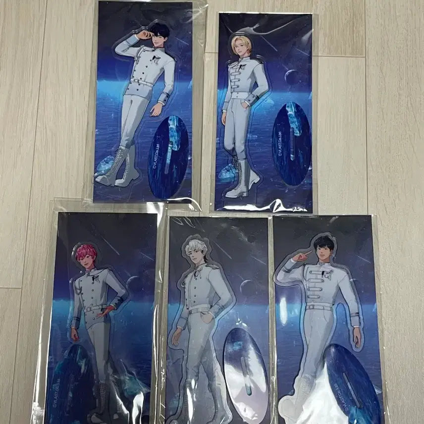[BUNJANG] PLAVE Fan Concert Uniform Acrylic Stand Bundle Set / 플레이브 팬콘 제복 아크릴 예준 노아 밤비 은호 하민 일괄 양도