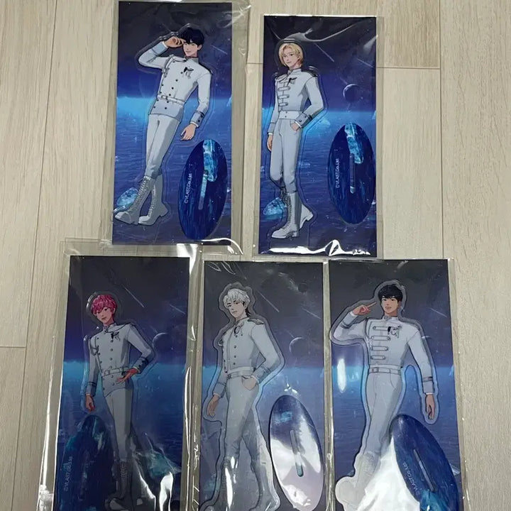 [BUNJANG] PLAVE Fan Concert Uniform Acrylic Stand Bundle Set / 플레이브 팬콘 제복 아크릴 예준 노아 밤비 은호 하민 일괄 양도
