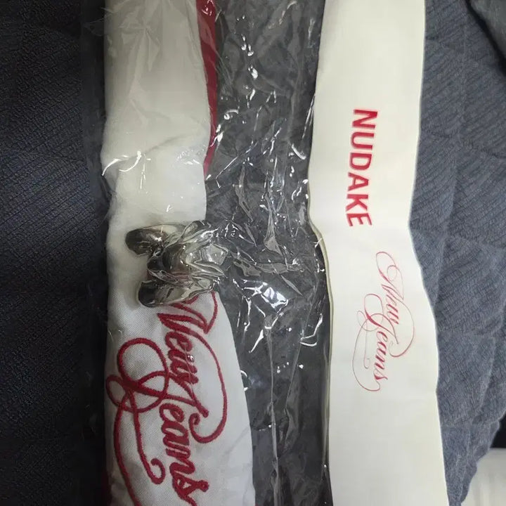 [BUNJANG] NewJeans Nudake Goods / 뉴진스 + 누데이크 굿즈