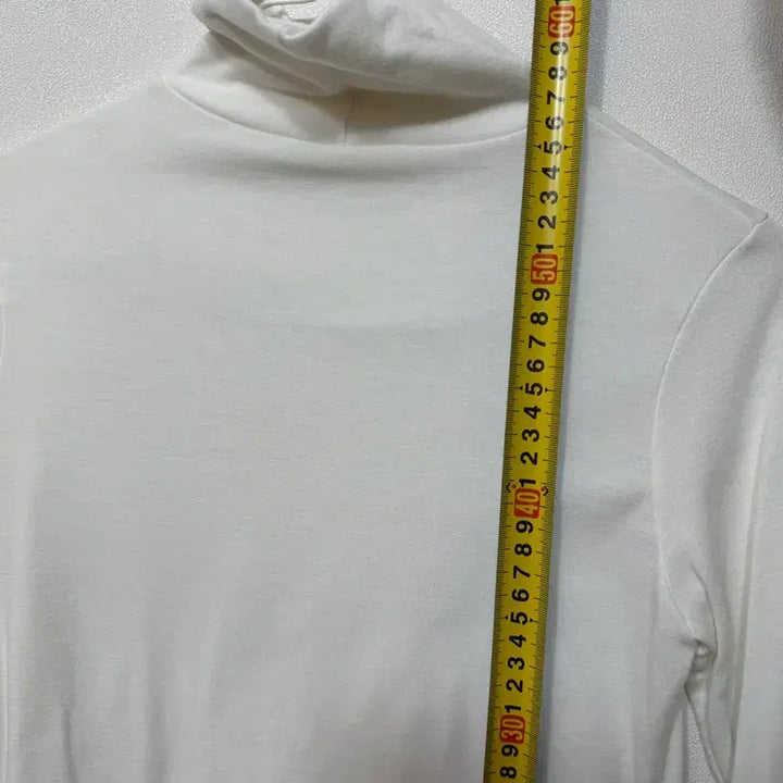 [BUNJANG] Women's White Turtleneck / 여성용 목폴라 화이트