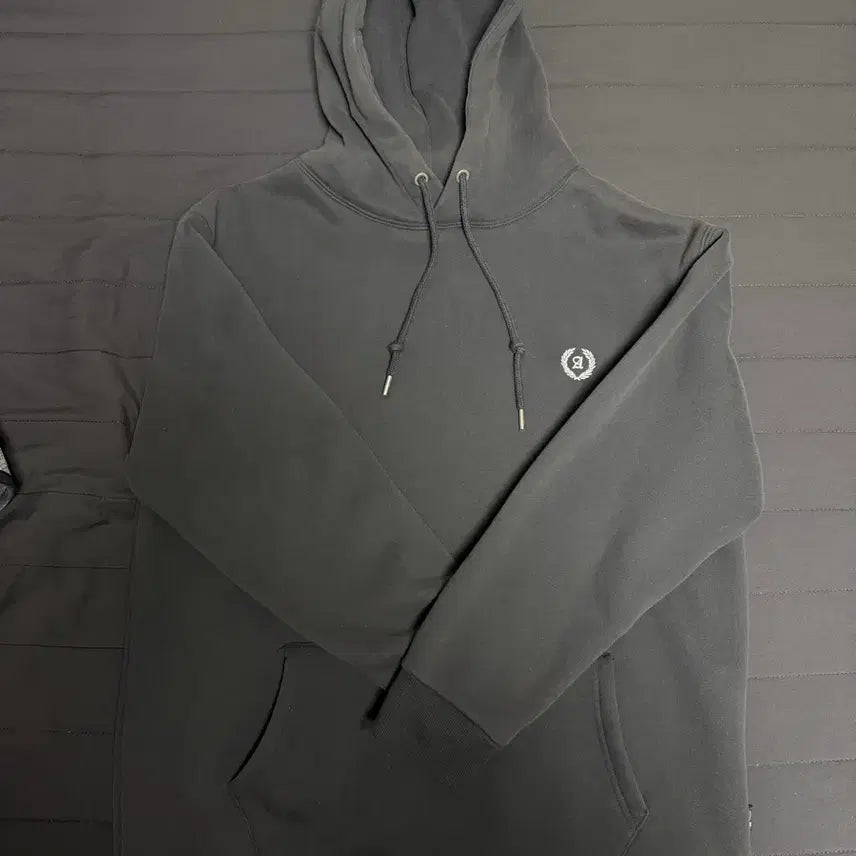 [BUNJANG] Urban Dress Dark Gray Hoodie / 어반드레스 다크 그레이 후드티 판매합니다.