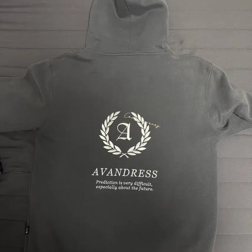 [BUNJANG] Urban Dress Dark Gray Hoodie / 어반드레스 다크 그레이 후드티 판매합니다.