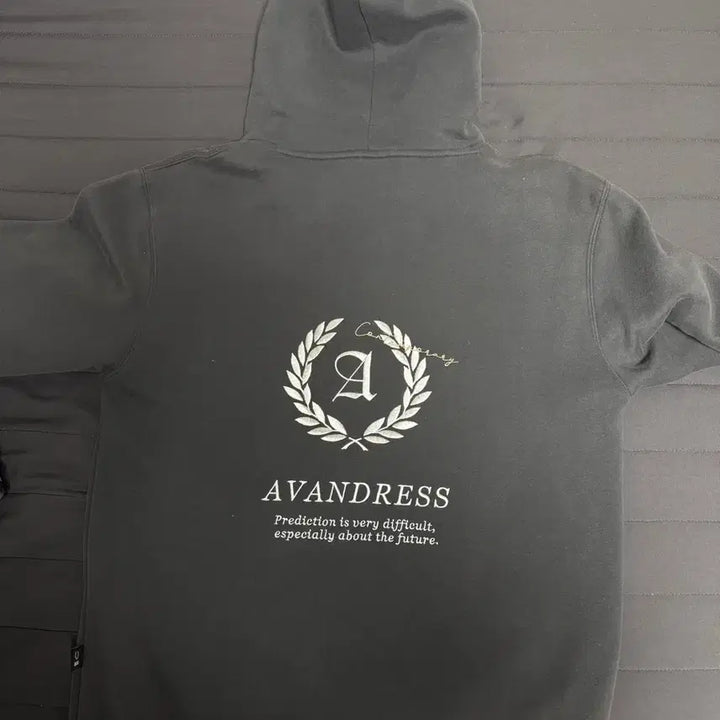 [BUNJANG] Urban Dress Dark Gray Hoodie / 어반드레스 다크 그레이 후드티 판매합니다.