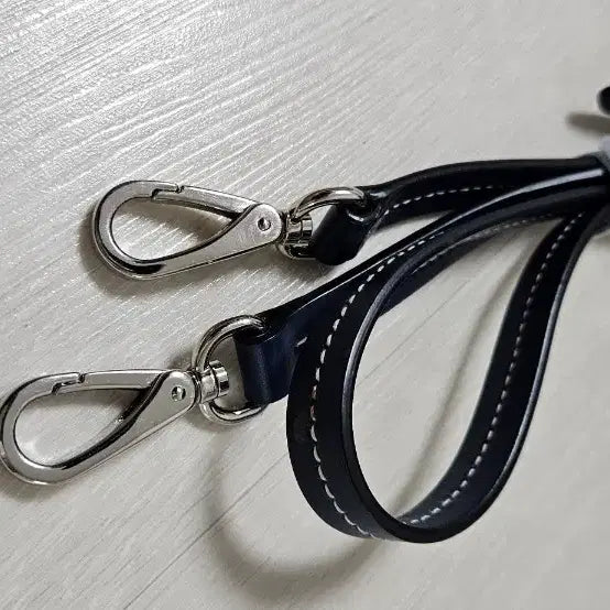 [BUNJANG] 미우미우 데님 토트백 + 스트랩(정품) / 미우미우 데님 토트백 + 스트랩(정품)