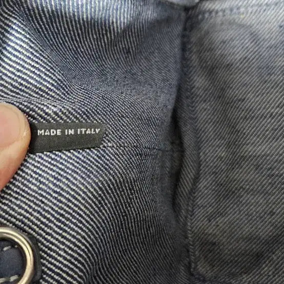 [BUNJANG] 미우미우 데님 토트백 + 스트랩(정품) / 미우미우 데님 토트백 + 스트랩(정품)