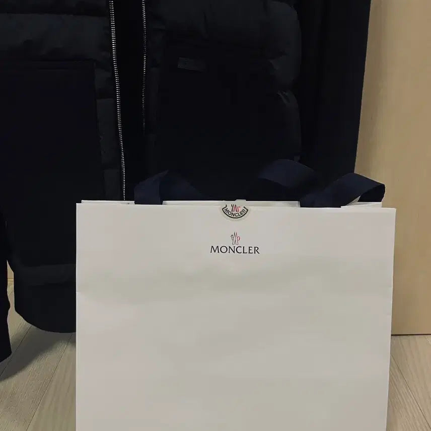 [BUNJANG] Moncler Cashmere Knit Padded Jacket / 몽클레어 캐시미어 니트패딩 집업 자켓 새상품 26.2.14 구매