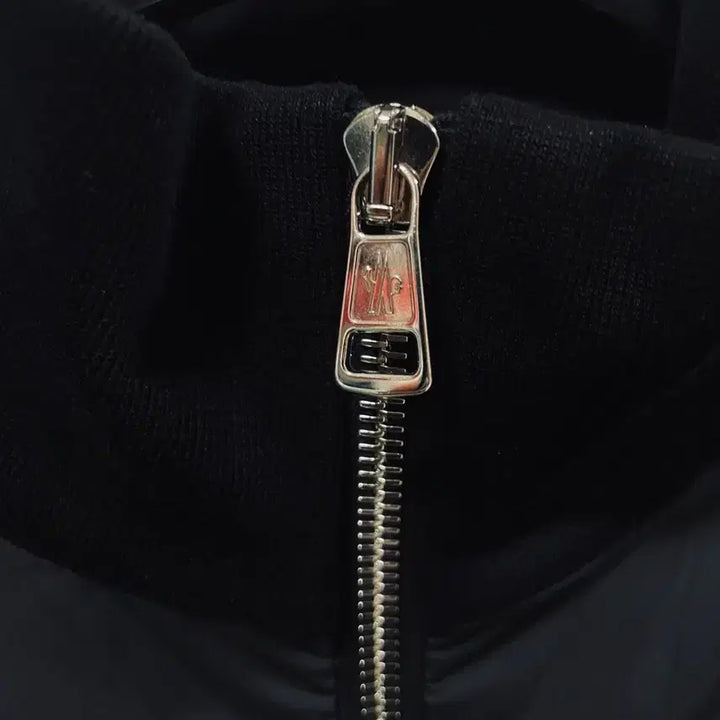 [BUNJANG] Moncler Cashmere Knit Padded Jacket / 몽클레어 캐시미어 니트패딩 집업 자켓 새상품 26.2.14 구매