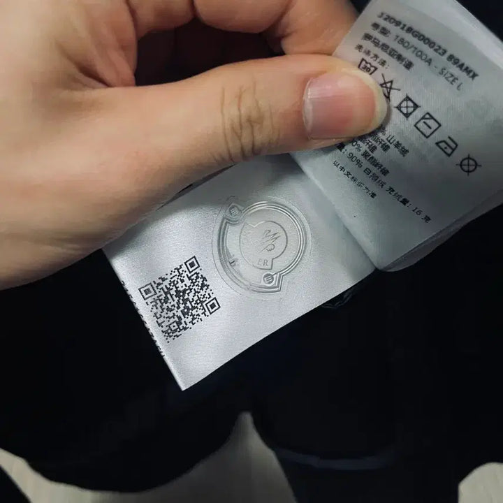 [BUNJANG] Moncler Cashmere Knit Padded Jacket / 몽클레어 캐시미어 니트패딩 집업 자켓 새상품 26.2.14 구매