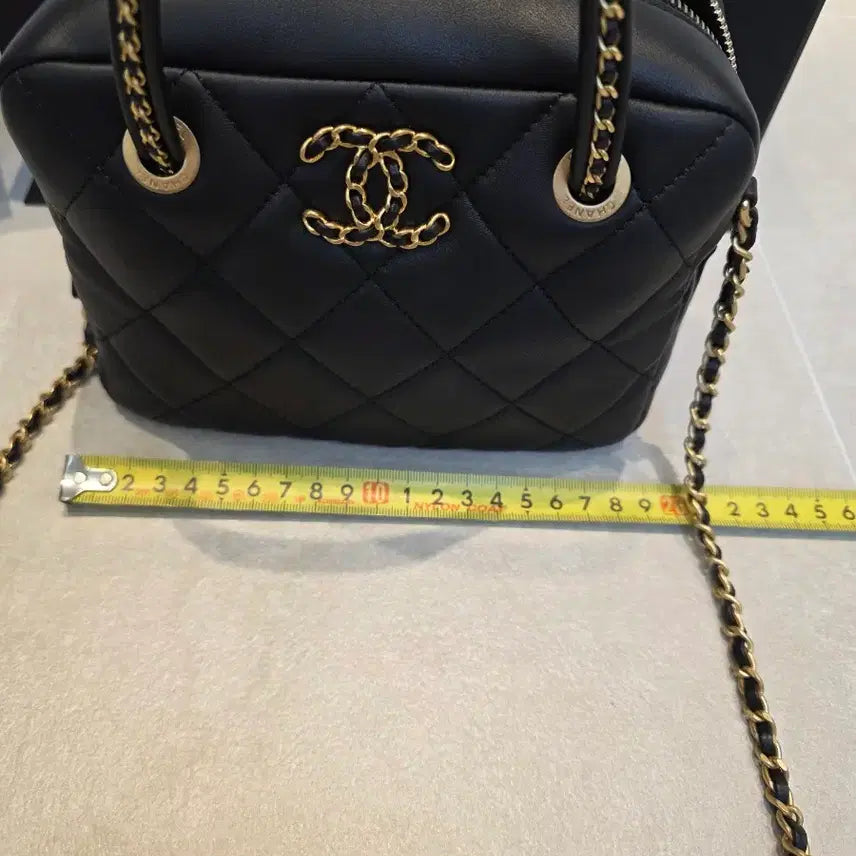 [BUNJANG] Chanel Black Quilted Chain Bag Small / 샤넬 블랙 퀼팅 체인백 스몰