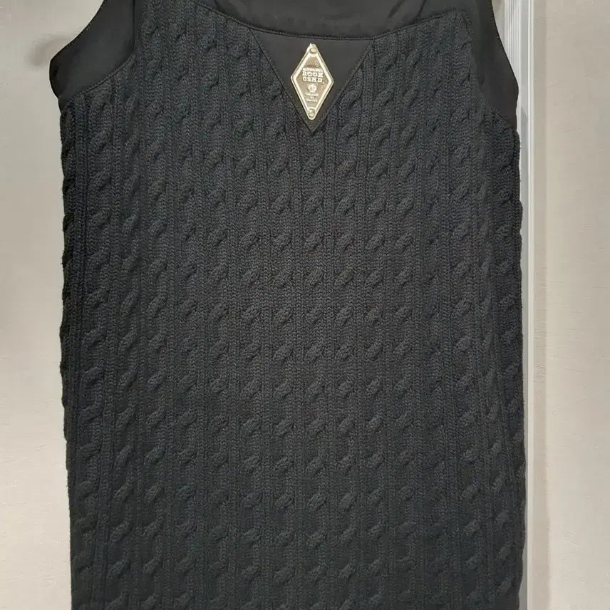 [BUNJANG] O!zoc 2023 Cable Knit Mini Dress / 1회착용 2023 한섬 오즈세컨 꽈배기 니트 미니 원피스