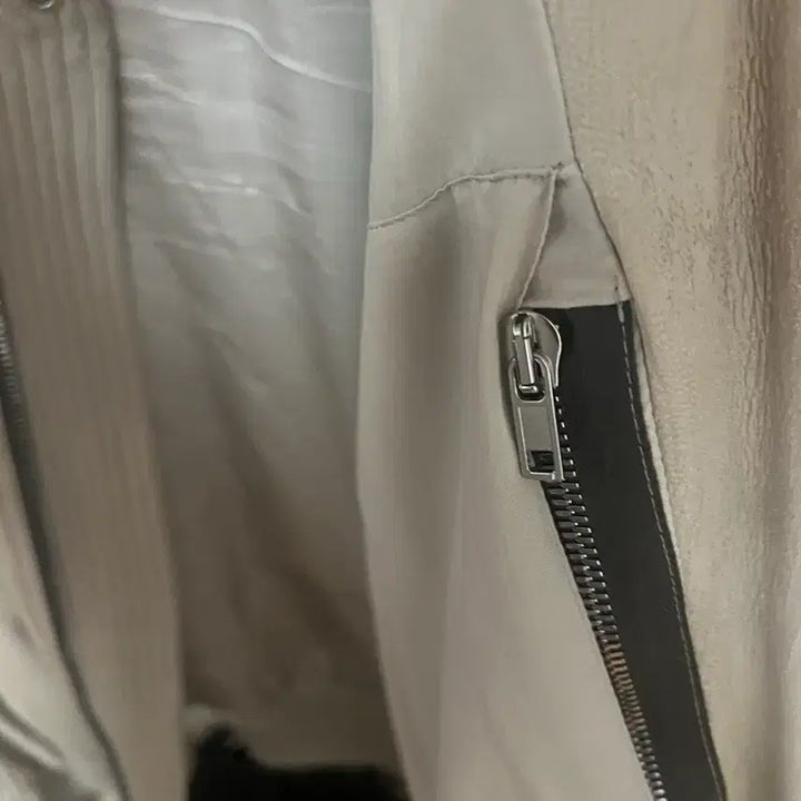 [BUNJANG] Rick Owens EDFU Lamb Leather Bomber Jacket Ivory / Rick Owens 23ss EDFU 램레더 봄버 자켓 아이보리