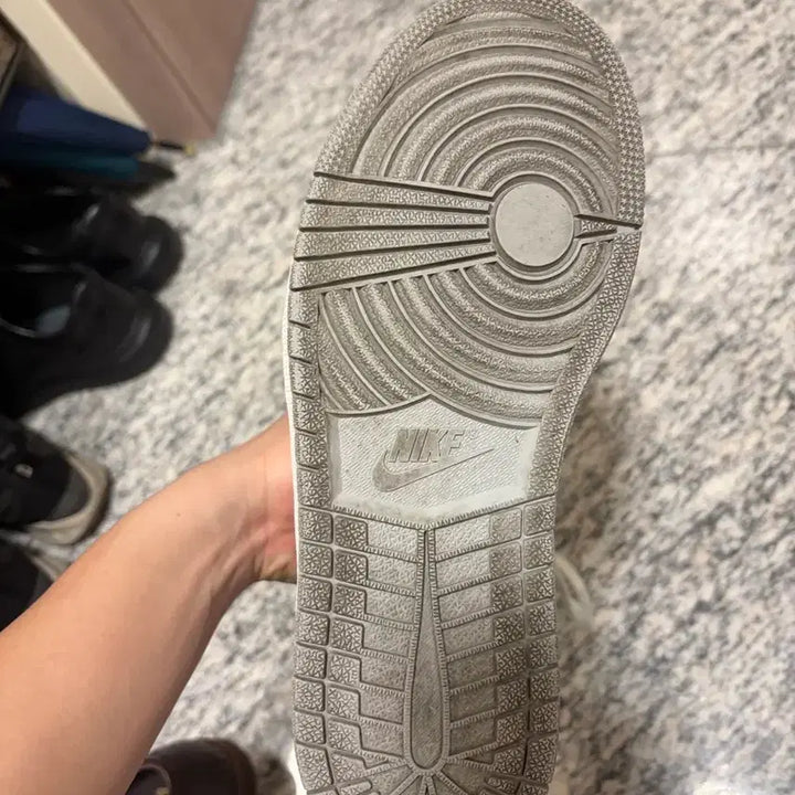 [BUNJANG] Jordan 1 Hyper Royal [270] / 조던 1 하이퍼로얄 [270]