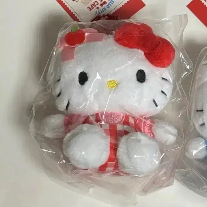 [BUNJANG] Hello Kitty Apple Cafe Mascot Doll / 헬로키티 애플카페 마스코트인형