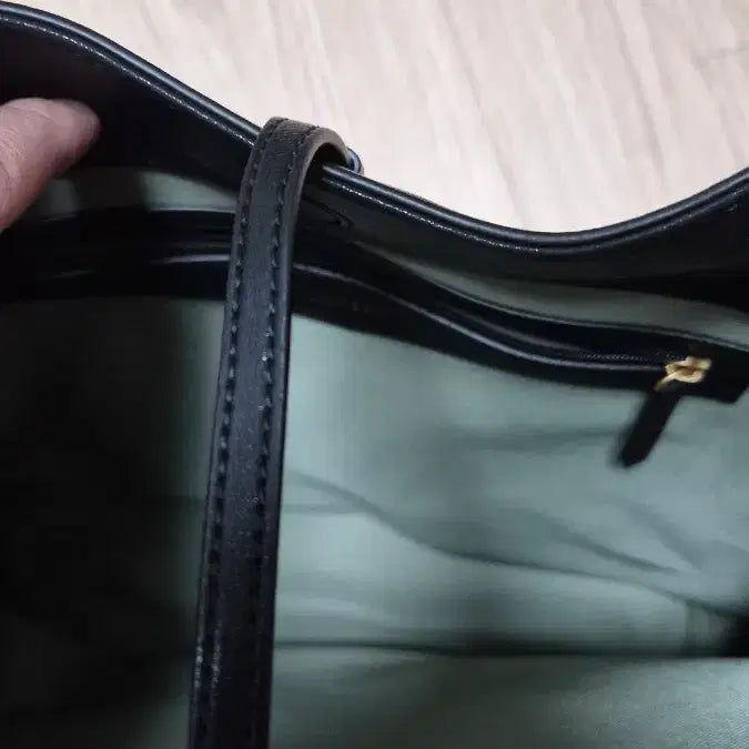[BUNJANG] Leememe Sac Romain Black Shoulder Bag / 르메메 Sac Romain 블랙 숄더백