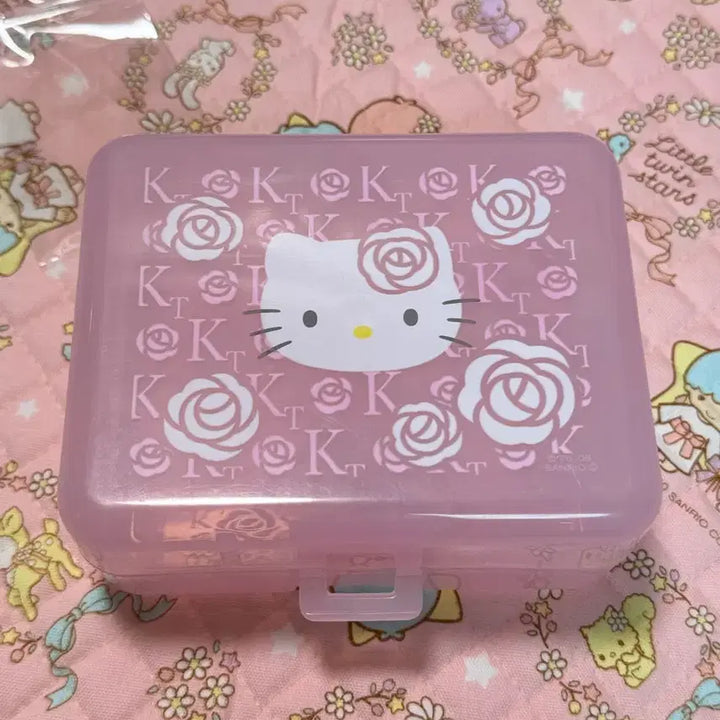 [BUNJANG] Sanrio Rose Pink Kitty Storage Box / 고전 꽃키티 보관함 스티커보관 장미키티 핑크 산리오