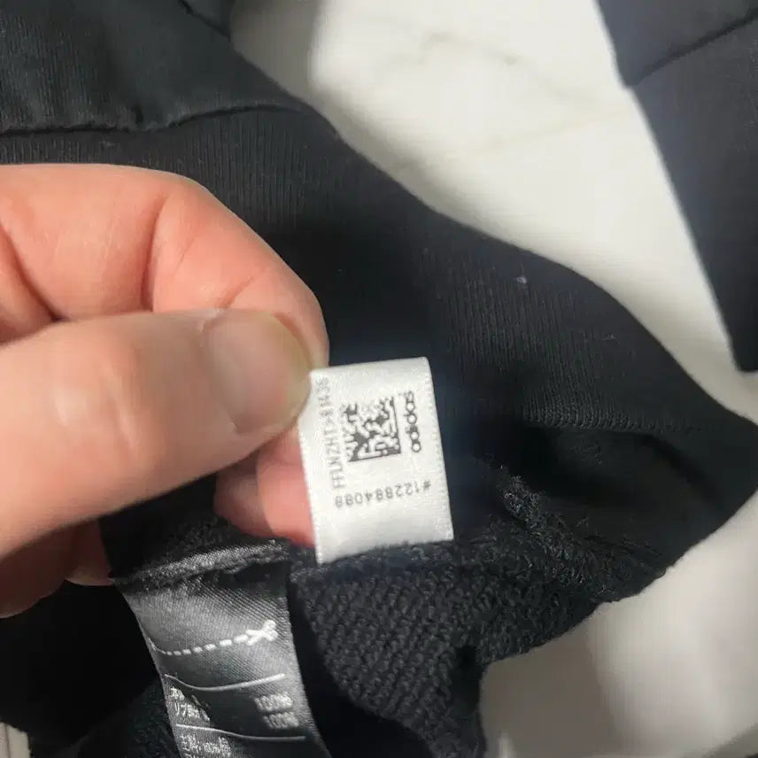 [BUNJANG] Y-3 Black Sweatshirt / Y-3 블랙 맨투맨