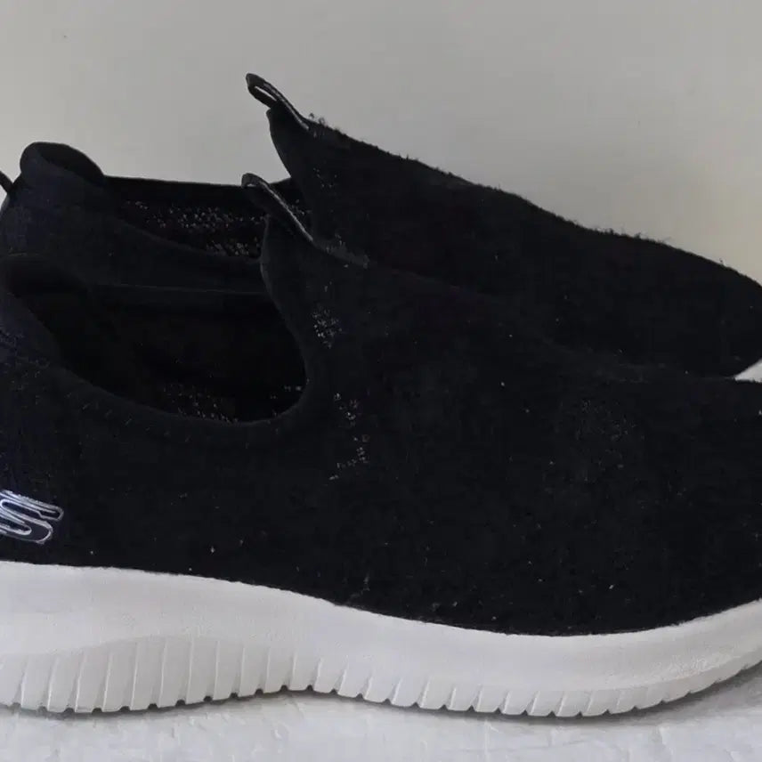 [BUNJANG] Skechers Ultra Flex Slip-on Lace Sneakers / [245] 스케쳐스 울트라 플렉스 슬립온 레이스 ㅡ단종매물,최저가