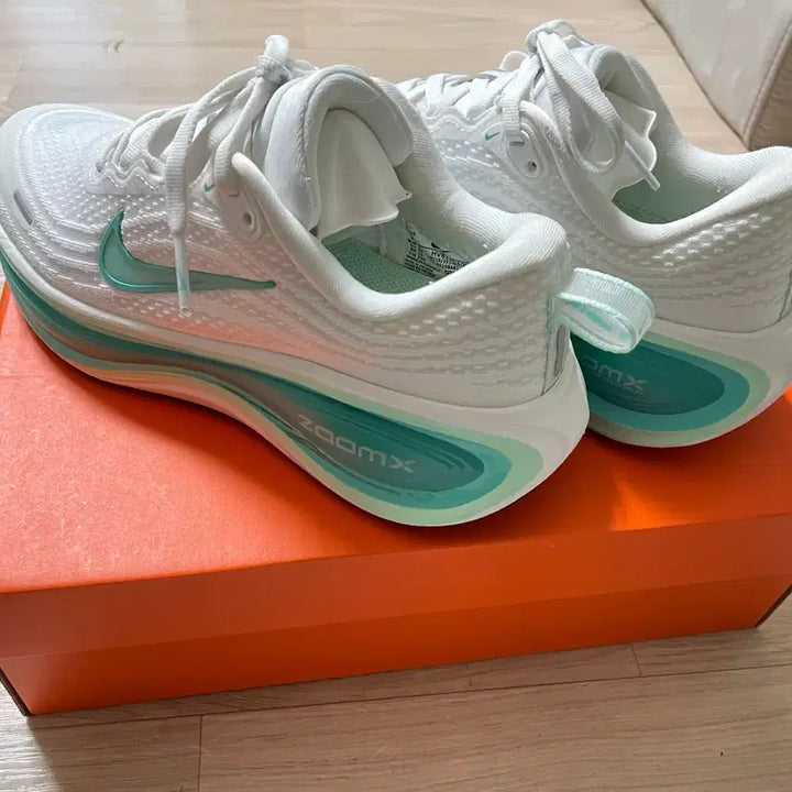 [SOLD OUT] 나이키 보메로 플러스 230