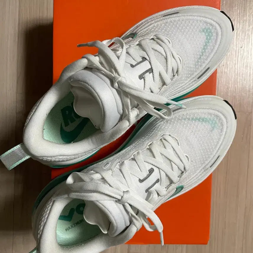 [SOLD OUT] 나이키 보메로 플러스 230