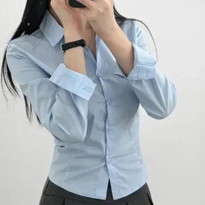 [BUNJANG] Ablie Slim Fit Crop Layered Shirt Sky Blue / 에이블리 뒷핀턱 슬림핏 크롭 레이어드 셔츠 하늘 스카이블루색