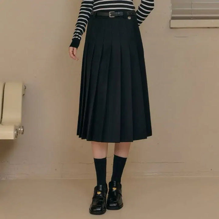 [BUNJANG] Lookast Kira Black Long Pleated Skirt / 룩캐스트 키라 블랙 롱 플리츠 스커트