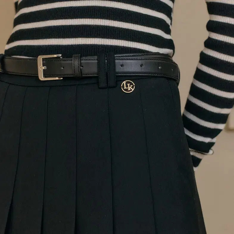 [BUNJANG] Lookast Kira Black Long Pleated Skirt / 룩캐스트 키라 블랙 롱 플리츠 스커트