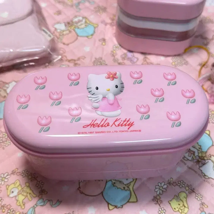 [BUNJANG] Sanrio Tulip Kitty Pink Storage Box / 고전 튤립키티 고전키티 핑크 보관통 도시락통 미니피규어보관