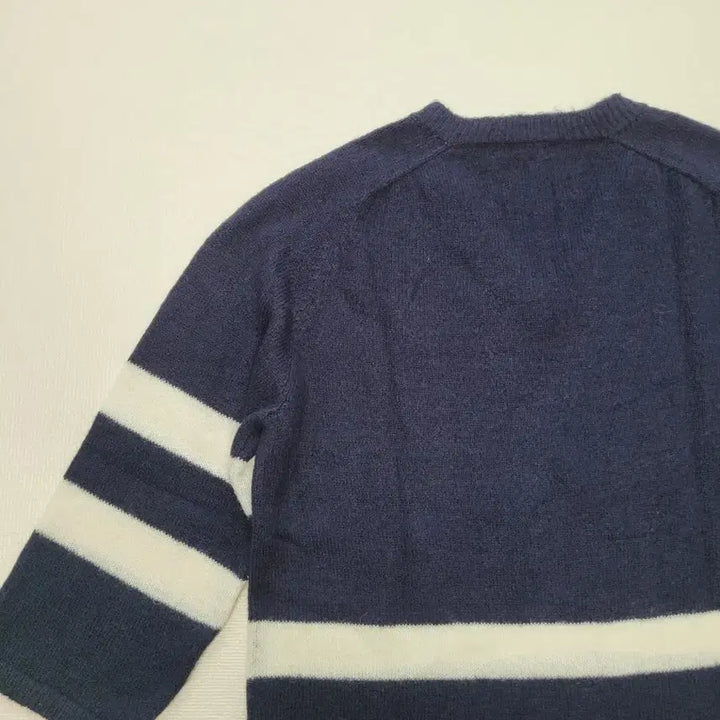 [BUNJANG] 8 Seconds V-Neck Knit Sweater Navy / 에잇세컨즈 8 seconds V넥 니트 오버핏 105 네이비