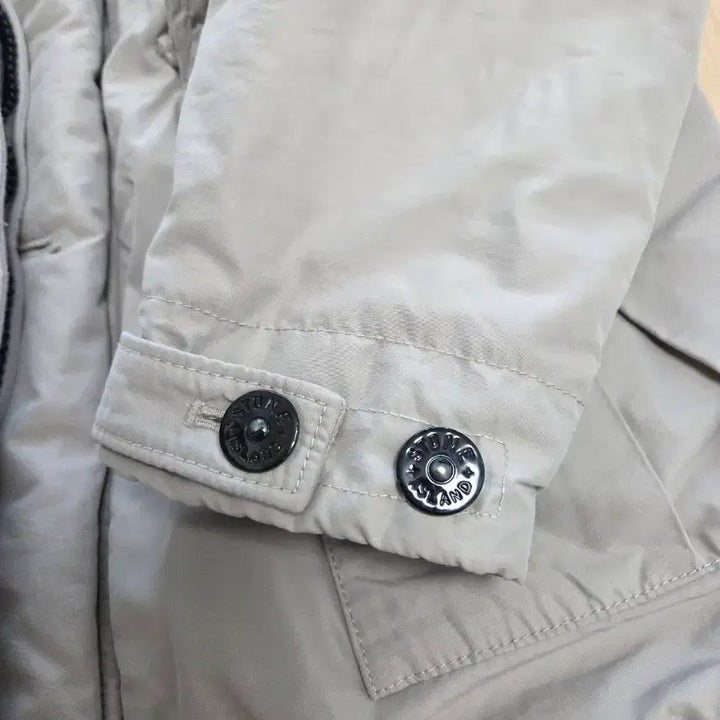 [BUNJANG] Stone Island Beige Padded Jacket S / 스톤아일랜드 베이지 패딩 S